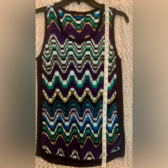 NIC+ZOE Black and White Graphic Sleeveless Tank Top - Picture 6 of 7